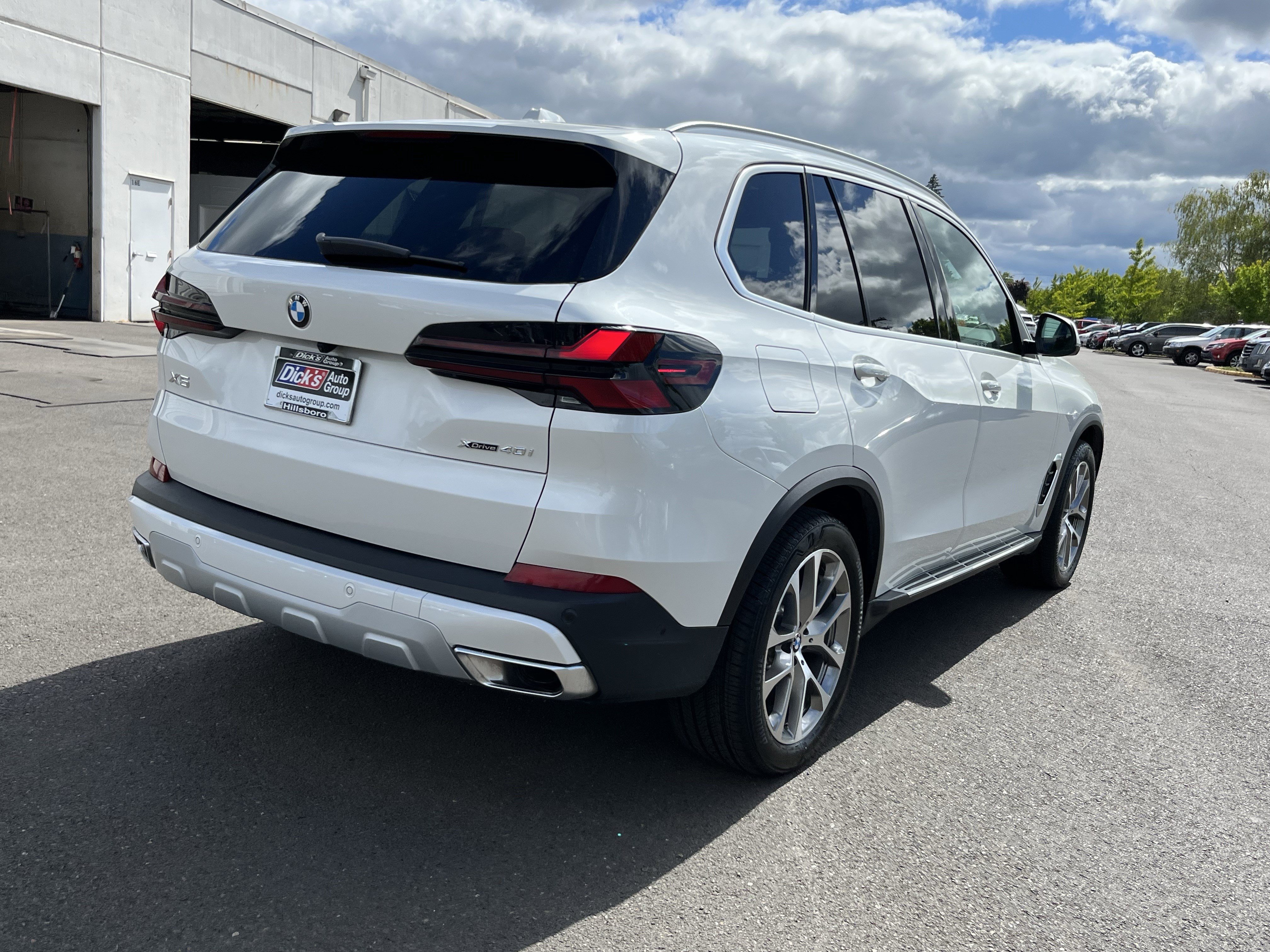 Used 2026 BMW X5 xDrive40i w/ Premium Package AWD/4WD image 5