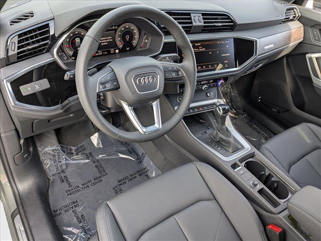 New 2025 Audi Q3 2.0T Premium Plus image 3