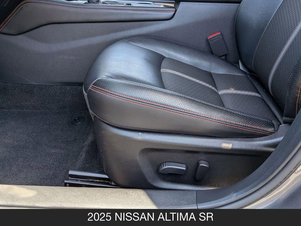 Certified 2025 Nissan Altima 2.5 SR FWD image 15