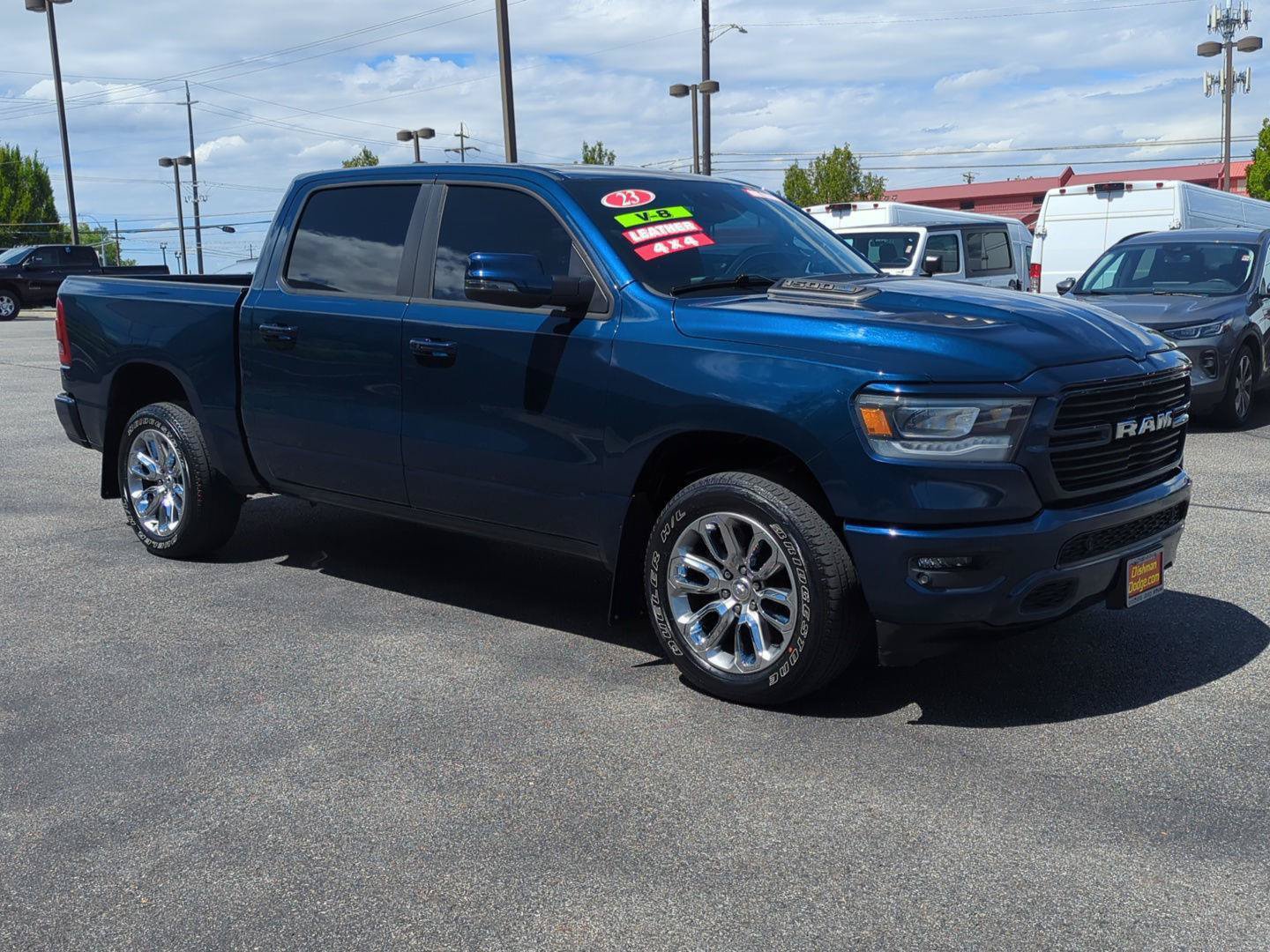 Used 2023 RAM 1500 Laramie AWD/4WD image 1