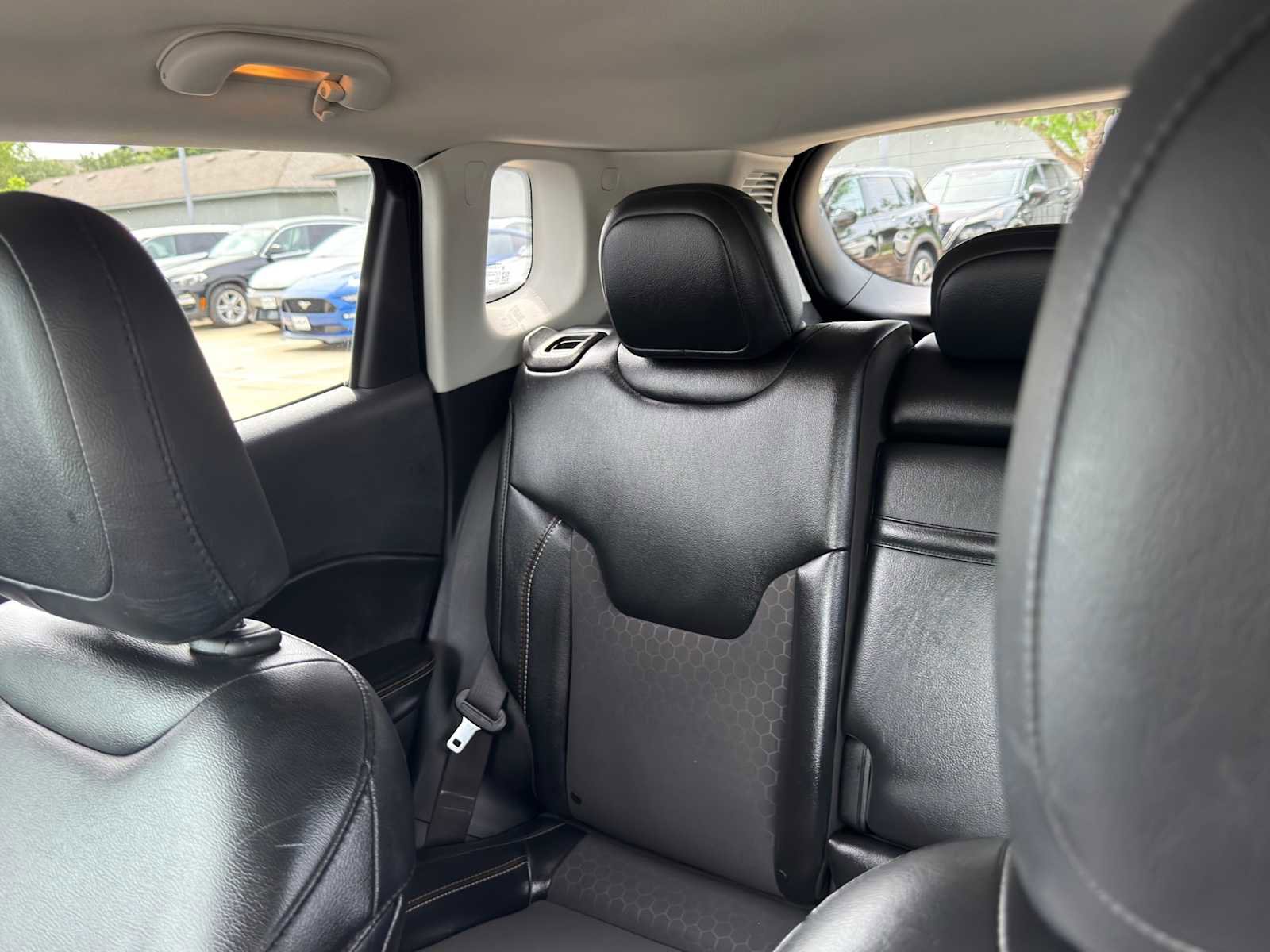 Used 2019 Jeep Compass Latitude AWD/4WD image 15
