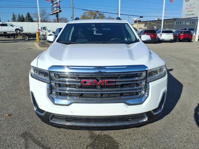 Used 2022 GMC Acadia SLE w/ Driver Convenience Package image 2