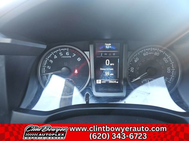 Used 2023 Toyota Tacoma TRD Off-Road image 16