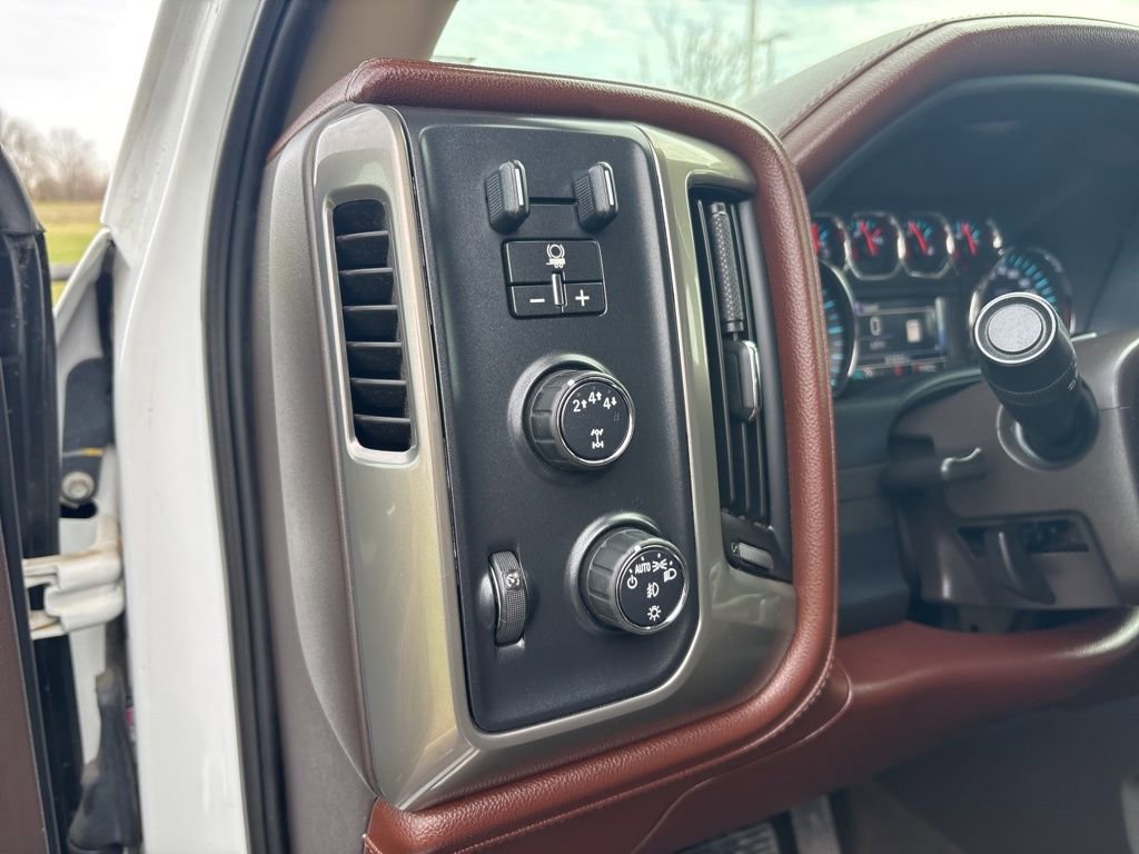 Used 2017 Chevrolet Silverado 2500 High Country w/ Snow Plow Prep Package image 20