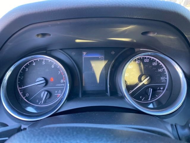 Used 2020 Toyota Camry SE image 8