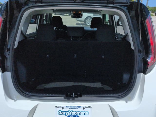 Used 2025 Kia Soul S FWD image 13
