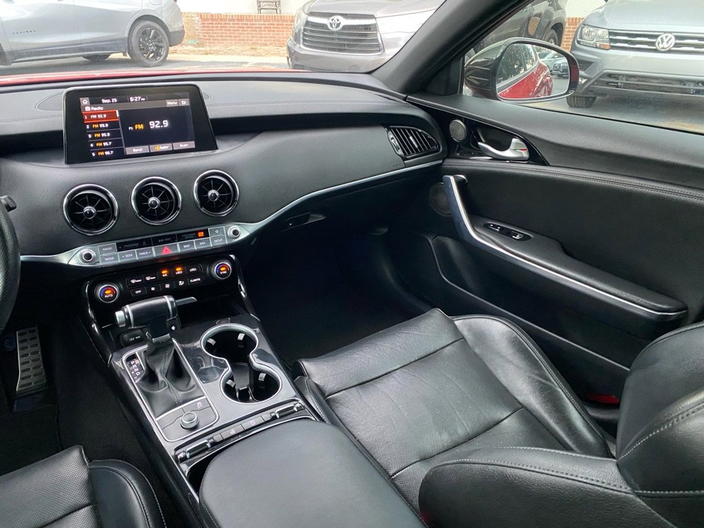 Used 2020 Kia Stinger GT-Line w/ Sun & Sound Package image 15