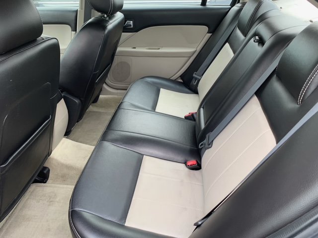 Used 2007 Mercury Milan Premier FWD image 6