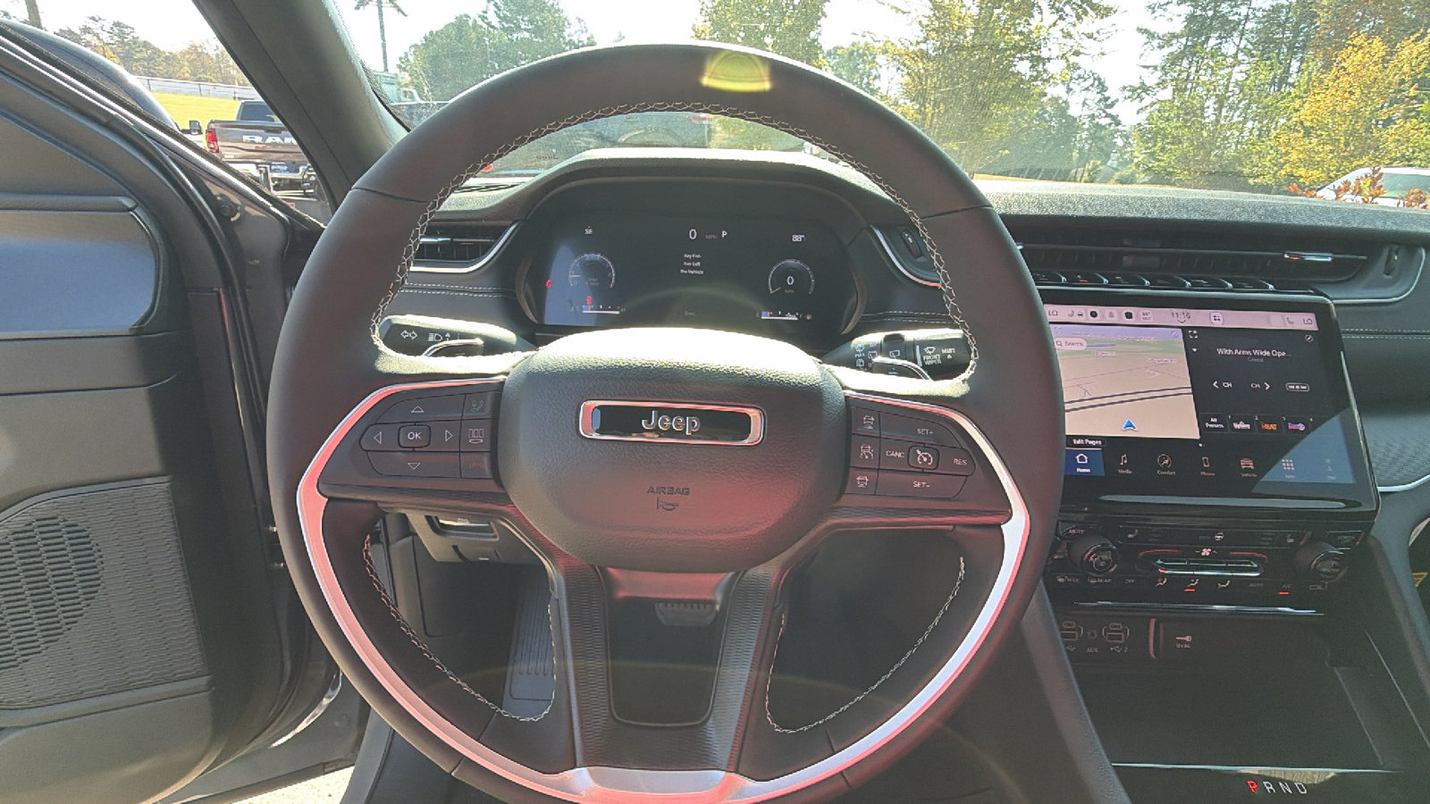 New 2027 Jeep Grand Cherokee Laredo X AWD/4WD image 22