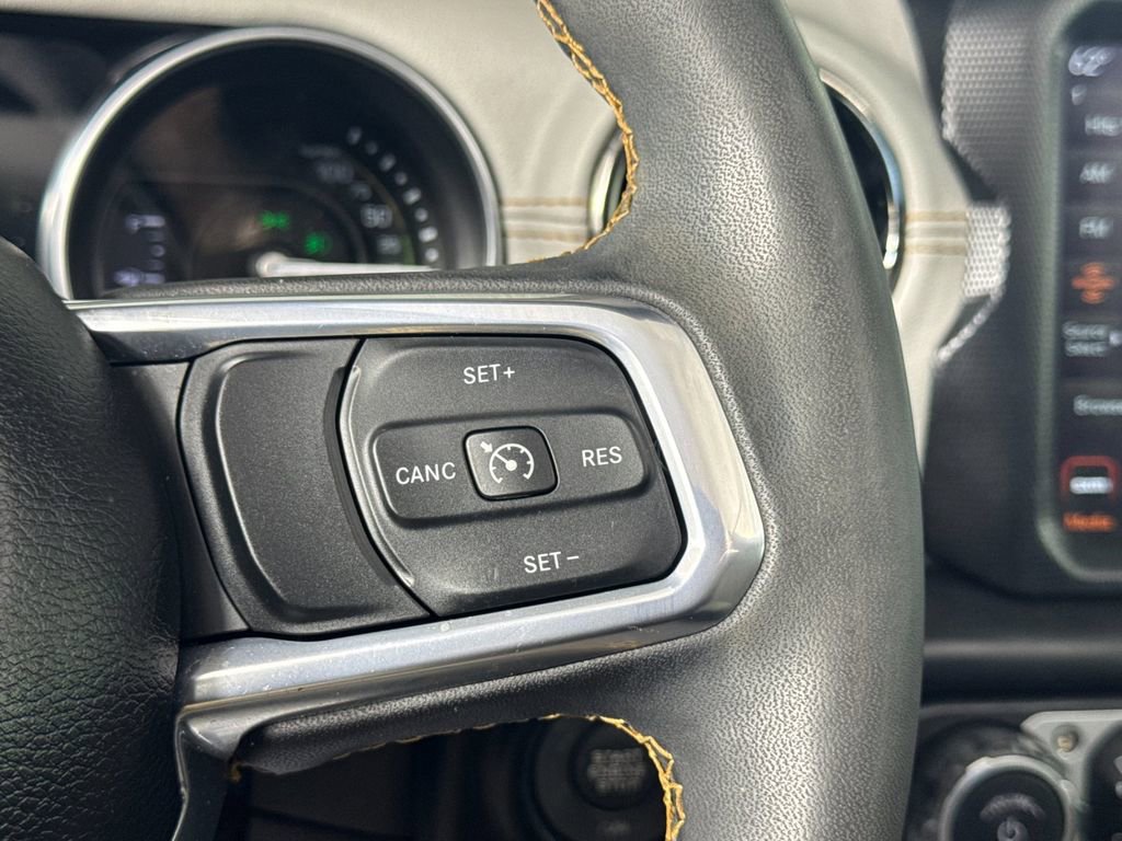 Used 2023 Jeep Wrangler Unlimited Sahara AWD/4WD image 21