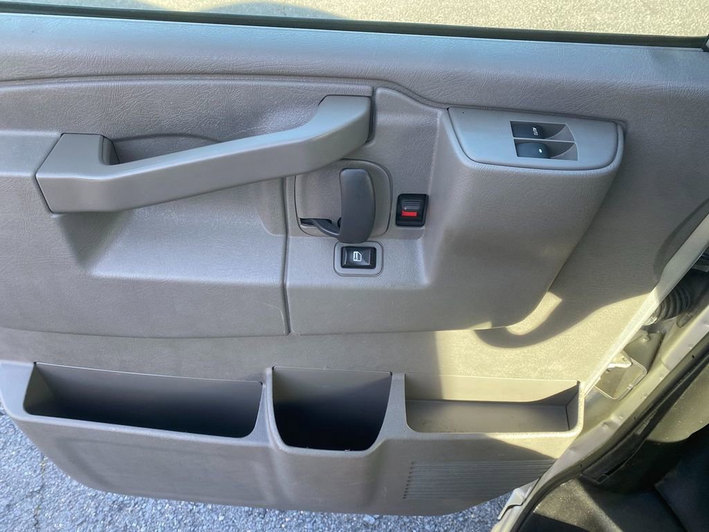 Used 2017 Chevrolet Express 2500 LS image 11