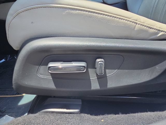 Used 2025 Honda HR-V EX-L image 12