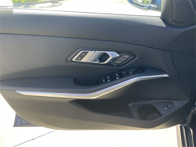 Used 2019 BMW 330i Sedan w/ Premium Package image 23