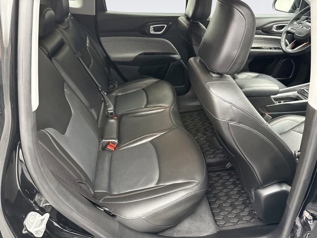 Used 2022 Jeep Compass Latitude image 17