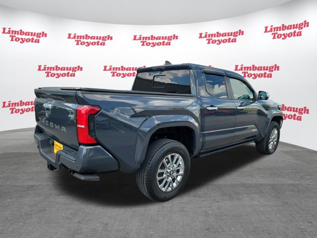 Used 2024 Toyota Tacoma Limited w/ Limited Package (LT) AWD/4WD image 27