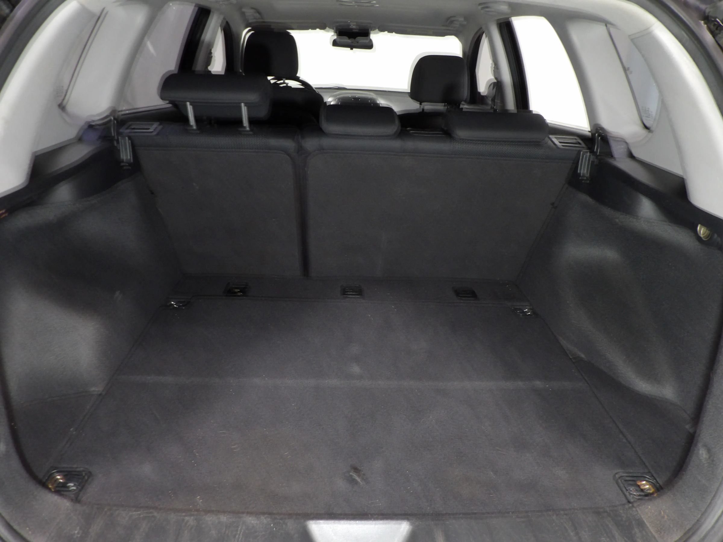 Used 2010 Hyundai Elantra SE FWD image 7