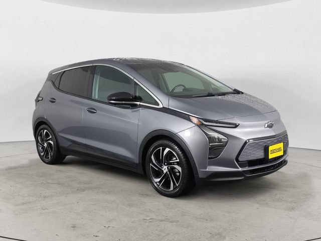 Certified 2023 Chevrolet Bolt LT FWD image 3