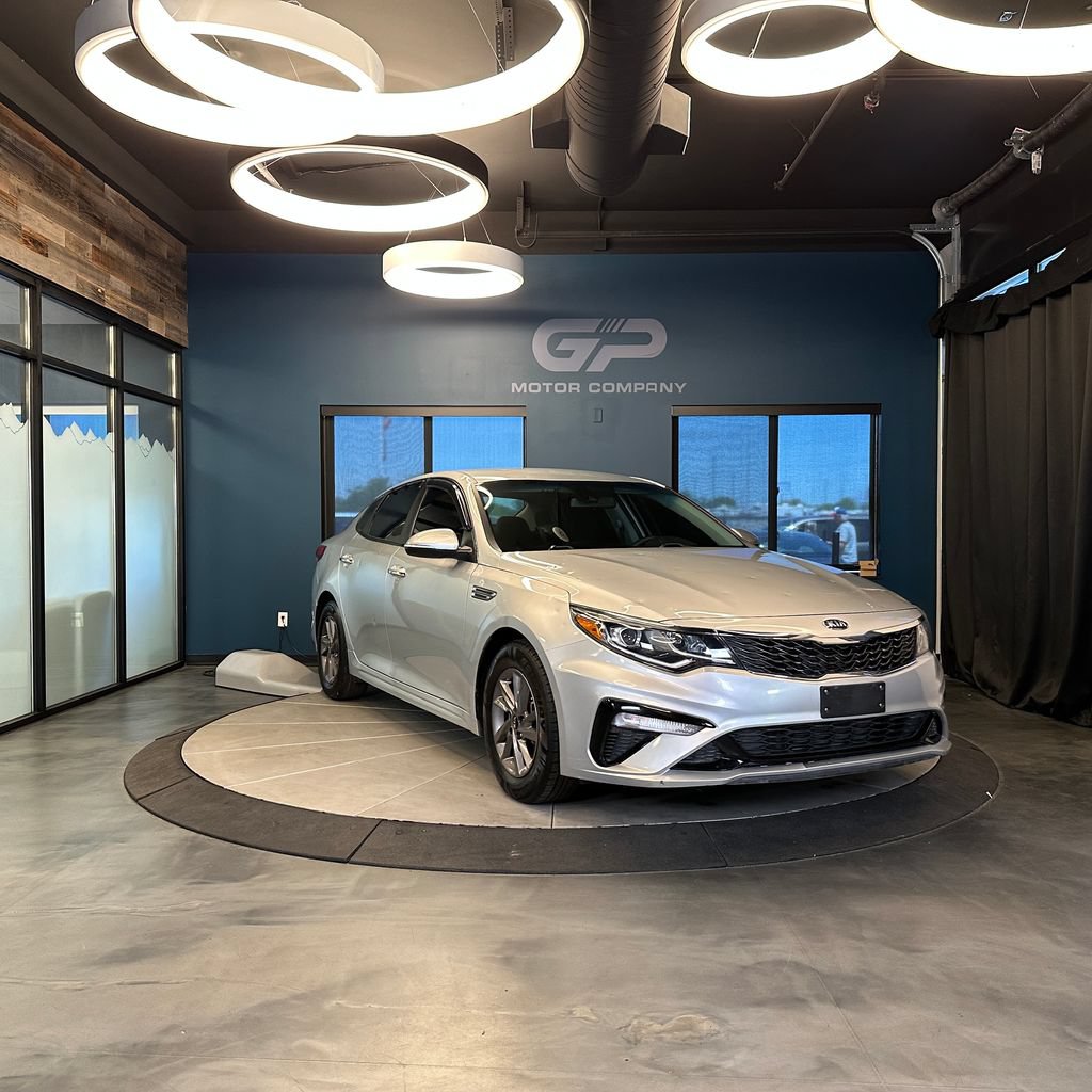 Used 2020 Kia Optima LX FWD image 1