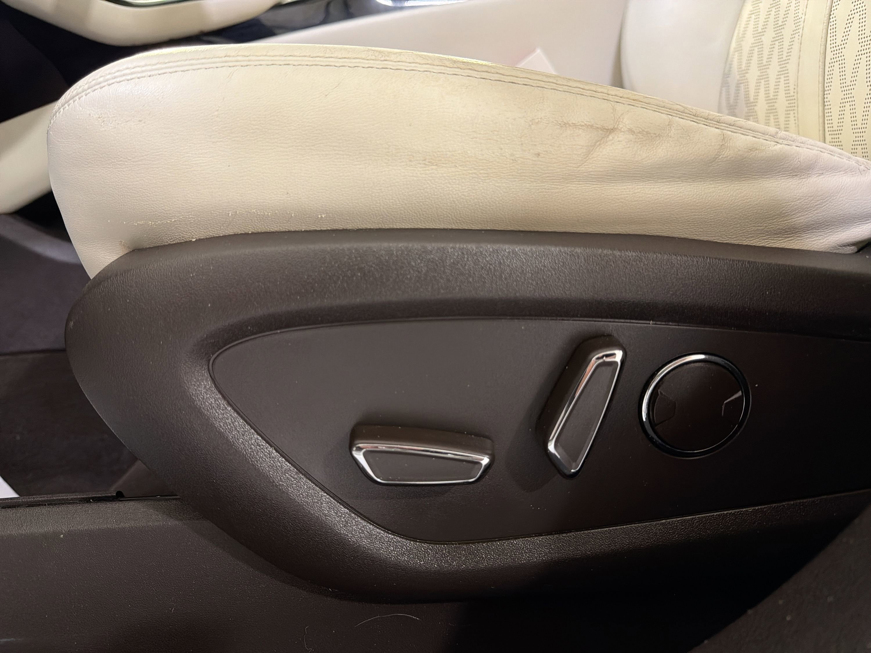 Used 2022 Lincoln Nautilus Black Label AWD/4WD image 11