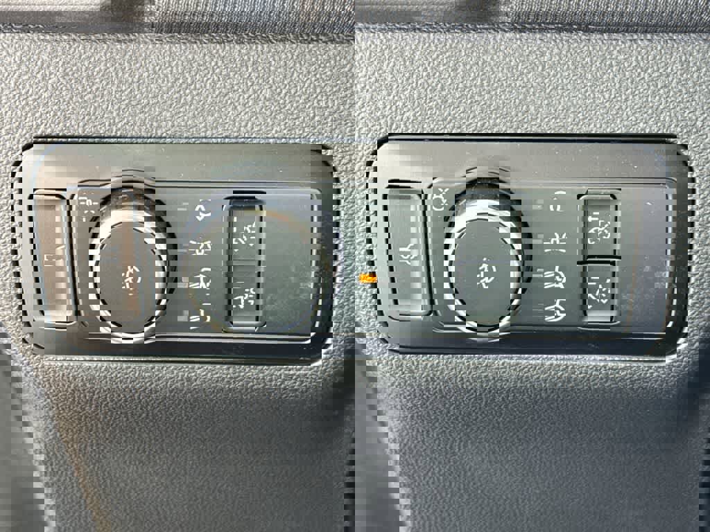 Used 2024 Ford Bronco Sport Badlands image 31