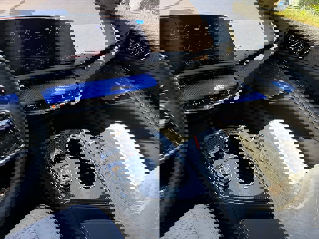 New 2026 Cadillac Optiq V AWD/4WD image 28