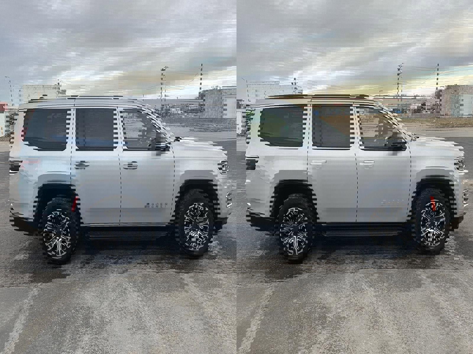 Used 2024 Jeep Wagoneer Series II w/ Flexible Seating Group image 6