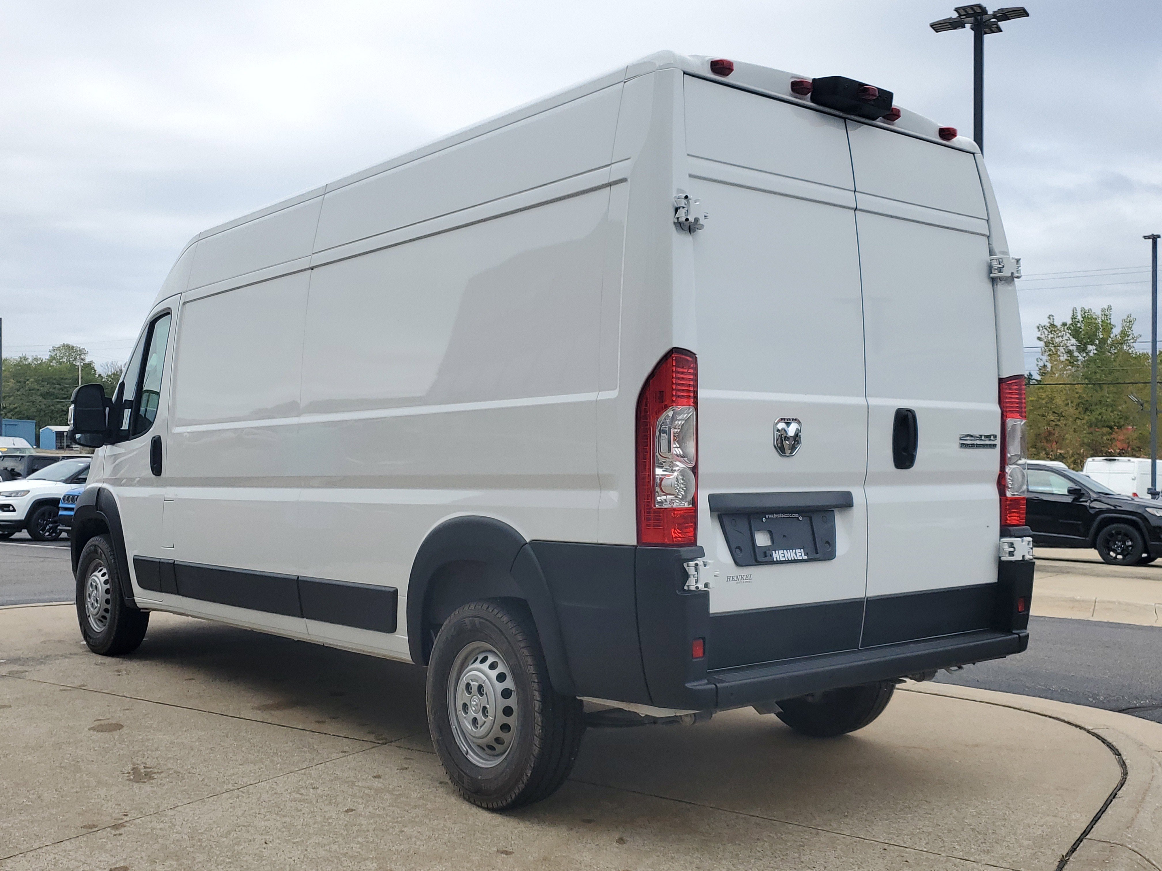 Used 2025 RAM ProMaster 2500 w/ Safety Group image 3