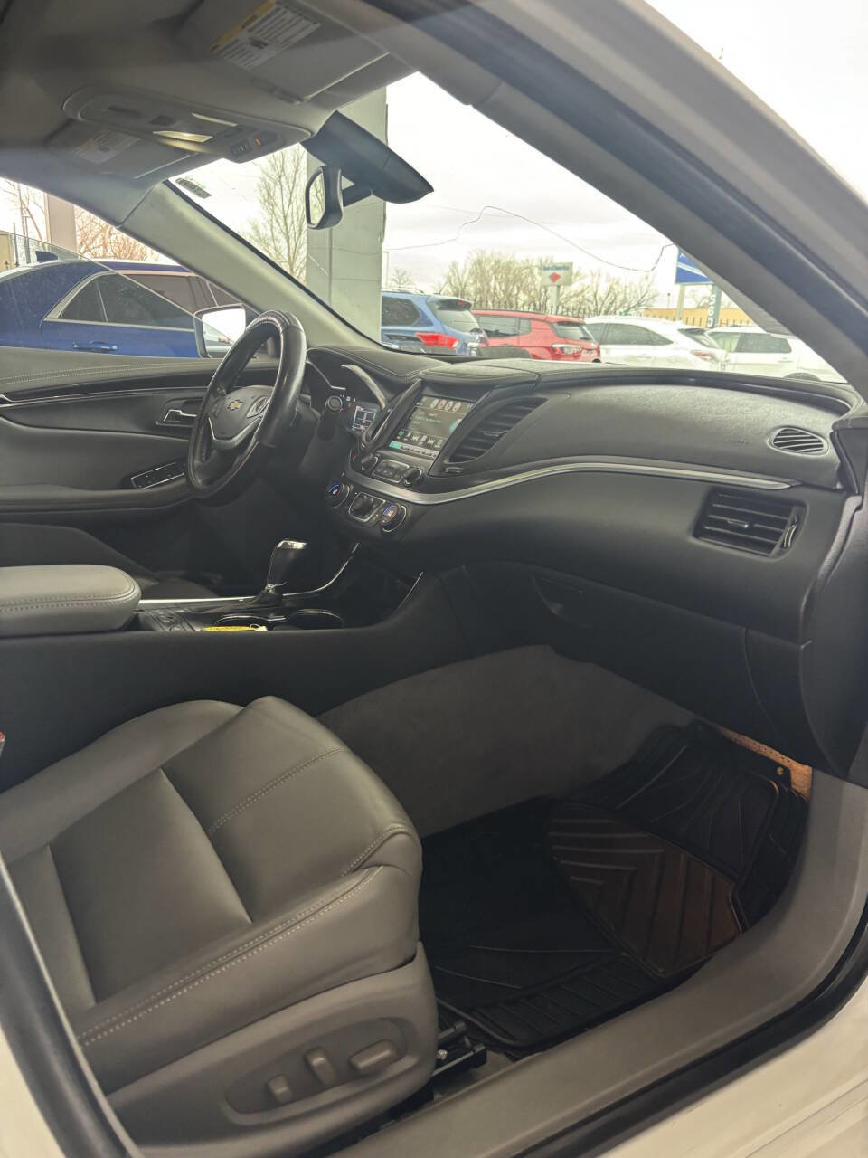 Used 2019 Chevrolet Impala LT image 14