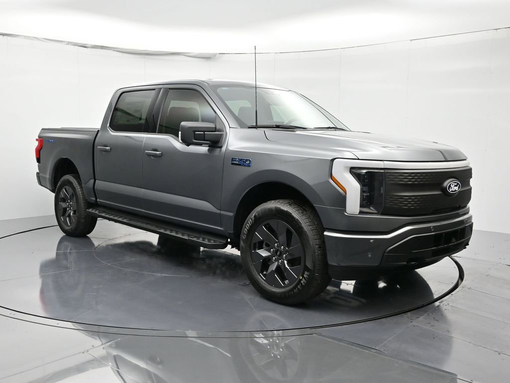 New 2025 Ford F150 Lightning Flash image 3