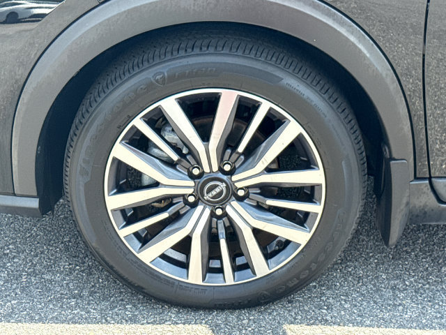 Used 2023 Nissan Kicks SV FWD image 11
