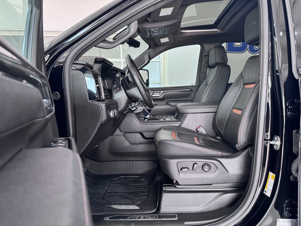 Certified 2025 GMC Sierra 2500 AT4 w/ AT4 Premium Plus Package AWD/4WD image 13