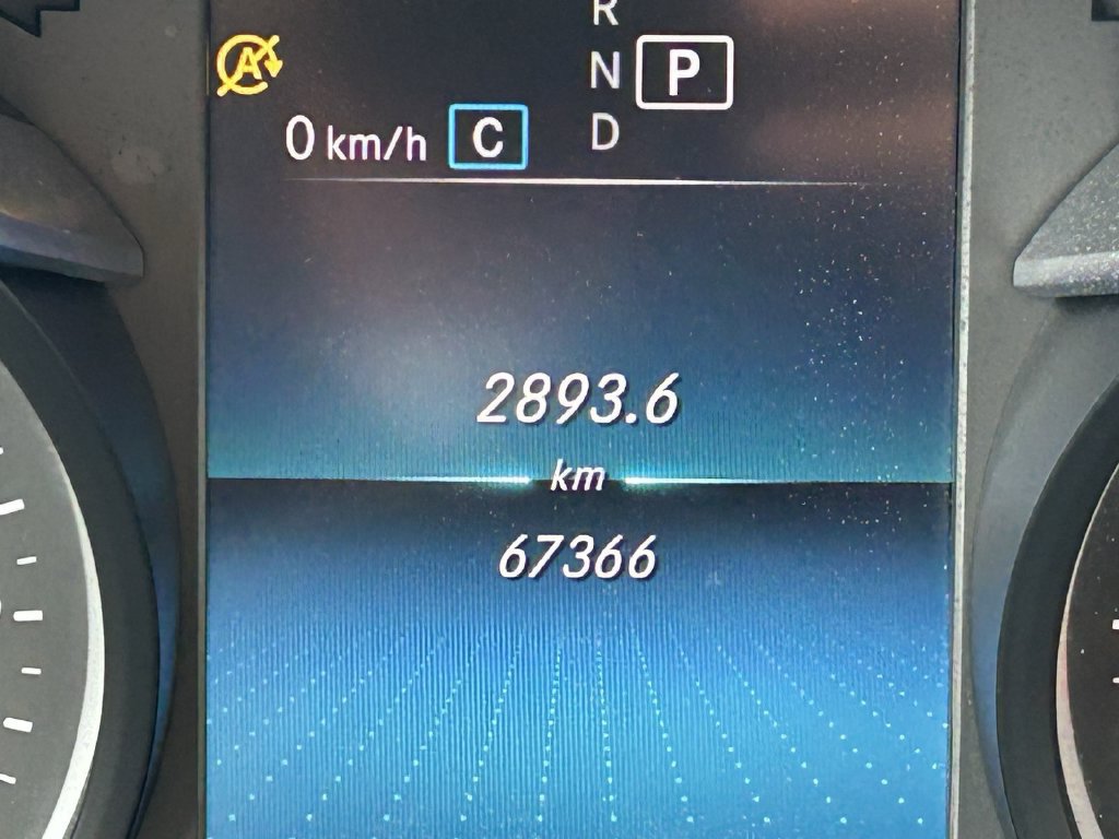 Used 2021 Mercedes-Benz GLC 300 4MATIC image 30