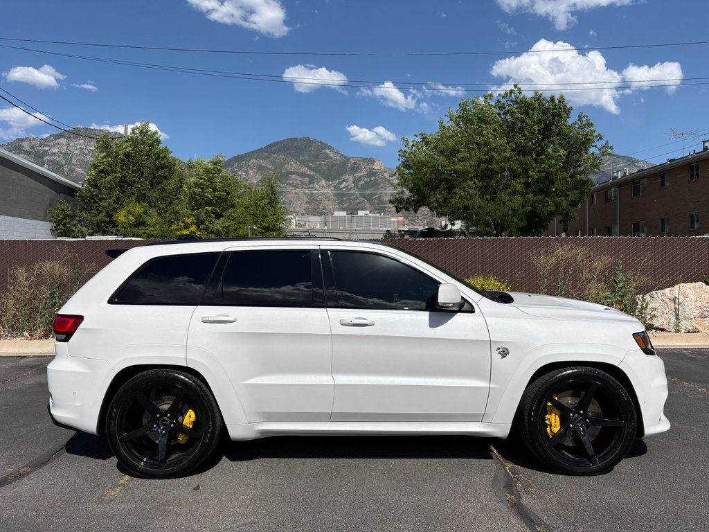 Used 2021 Jeep Grand Cherokee Trackhawk AWD/4WD image 2
