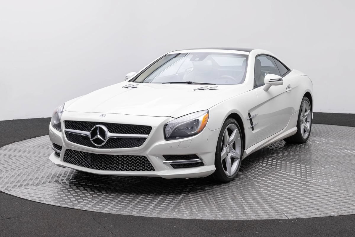 Used 2015 Mercedes-Benz SL 400 w/ Premium I Package image 2