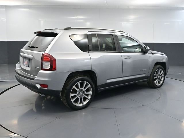 Used 2016 Jeep Compass High Altitude AWD/4WD image 4
