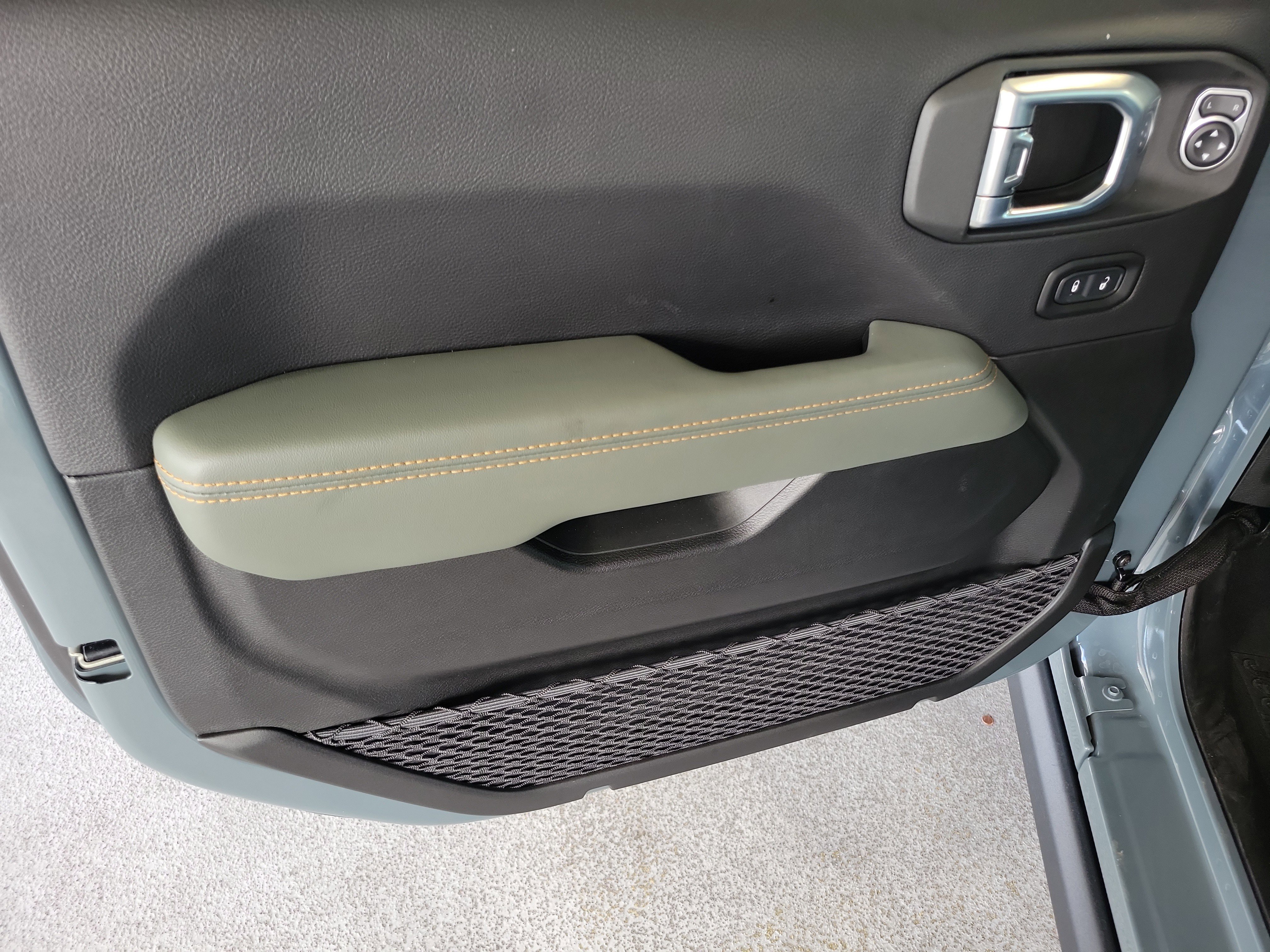 New 2025 Jeep Gladiator Mojave AWD/4WD image 14
