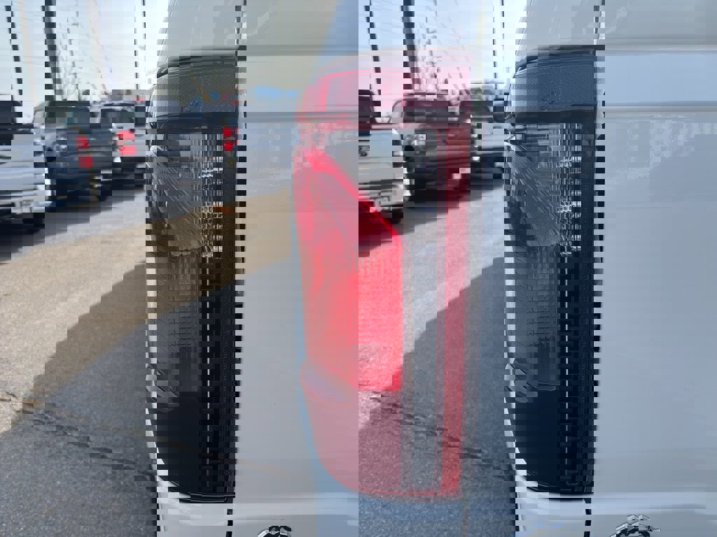 New 2025 Ford F150 XL w/ Equipment Group 104A Hybrid image 9