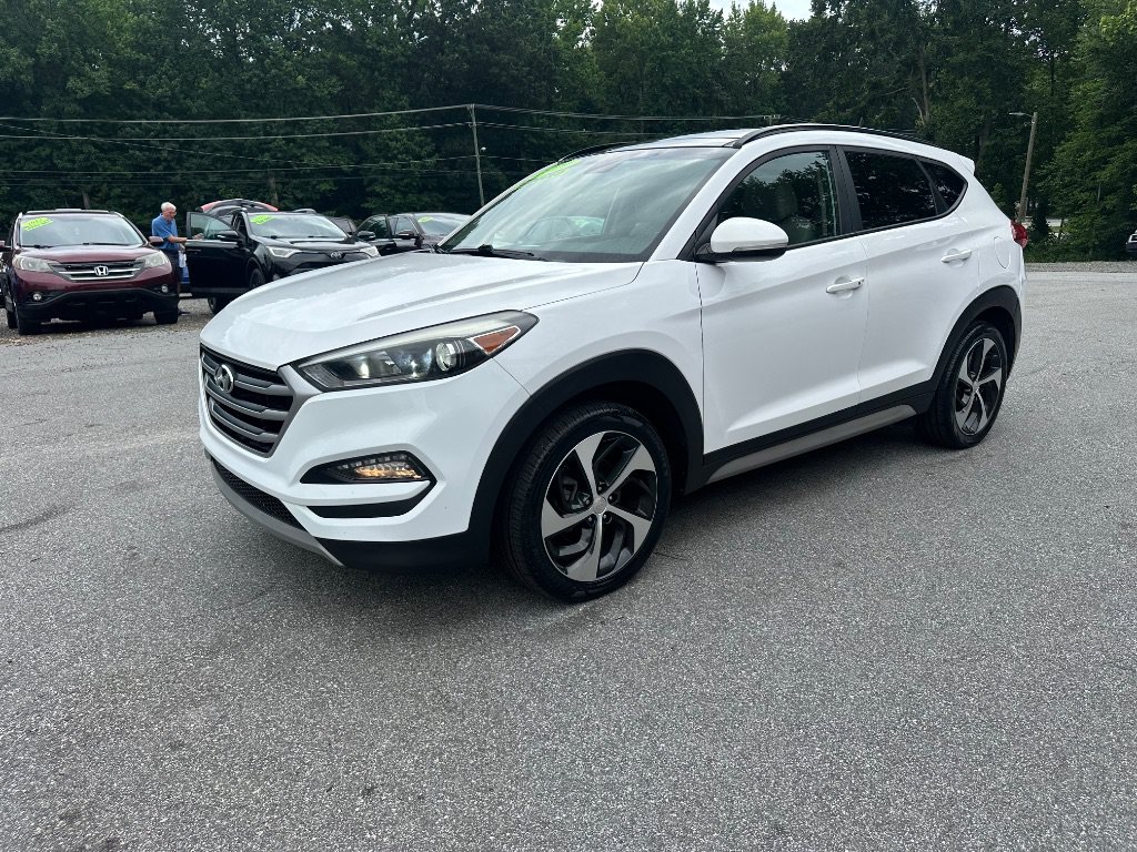 Used 2017 Hyundai Tucson Value AWD/4WD image 2