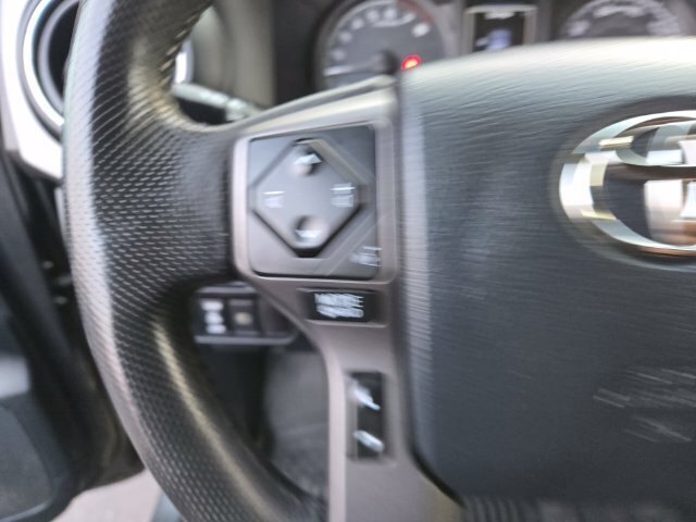 Certified 2019 Toyota Tacoma TRD Off-Road w/ Technology Package AWD/4WD image 23