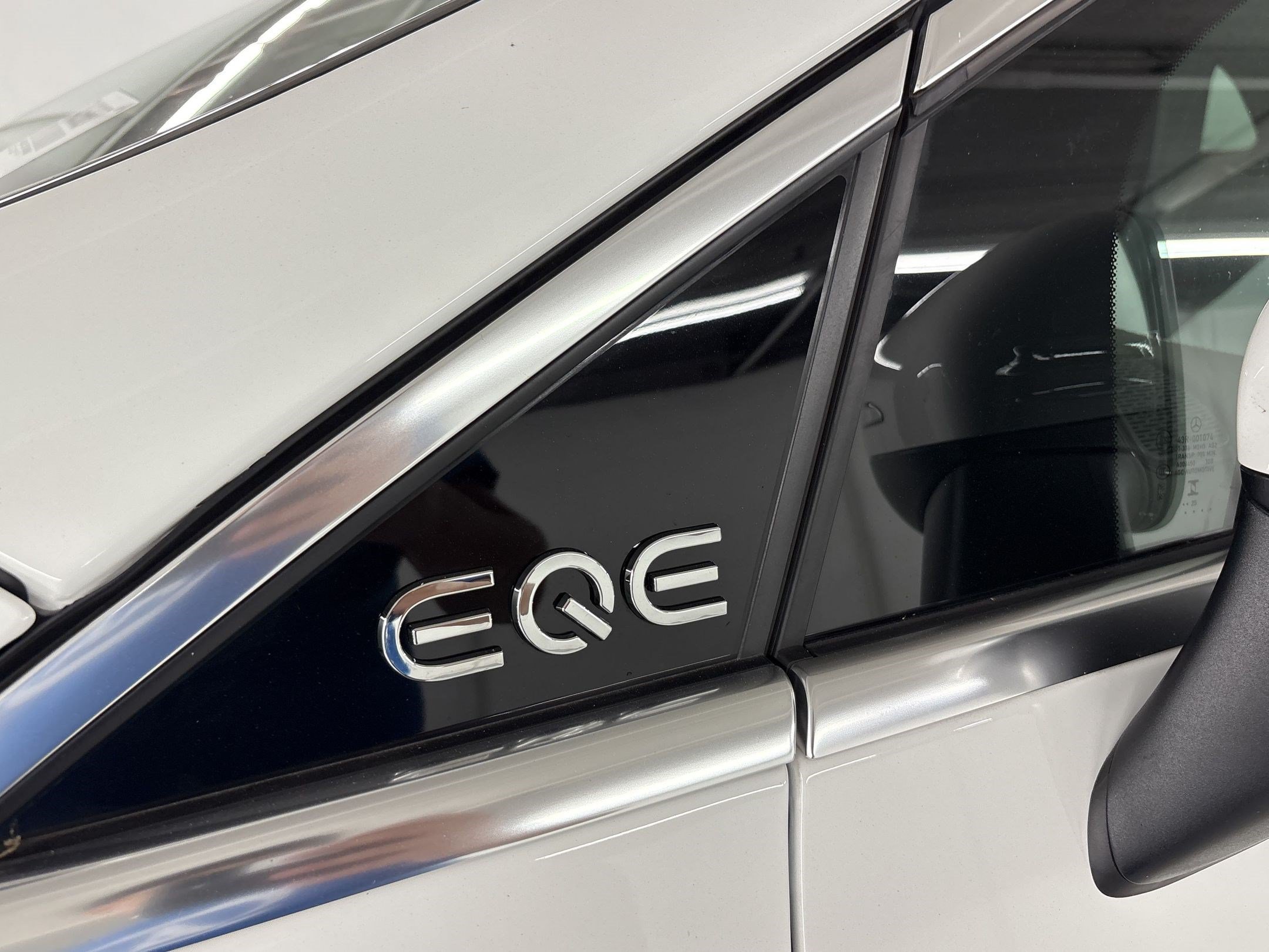 New 2026 Mercedes-Benz EQE 320 4MATIC SUV image 32