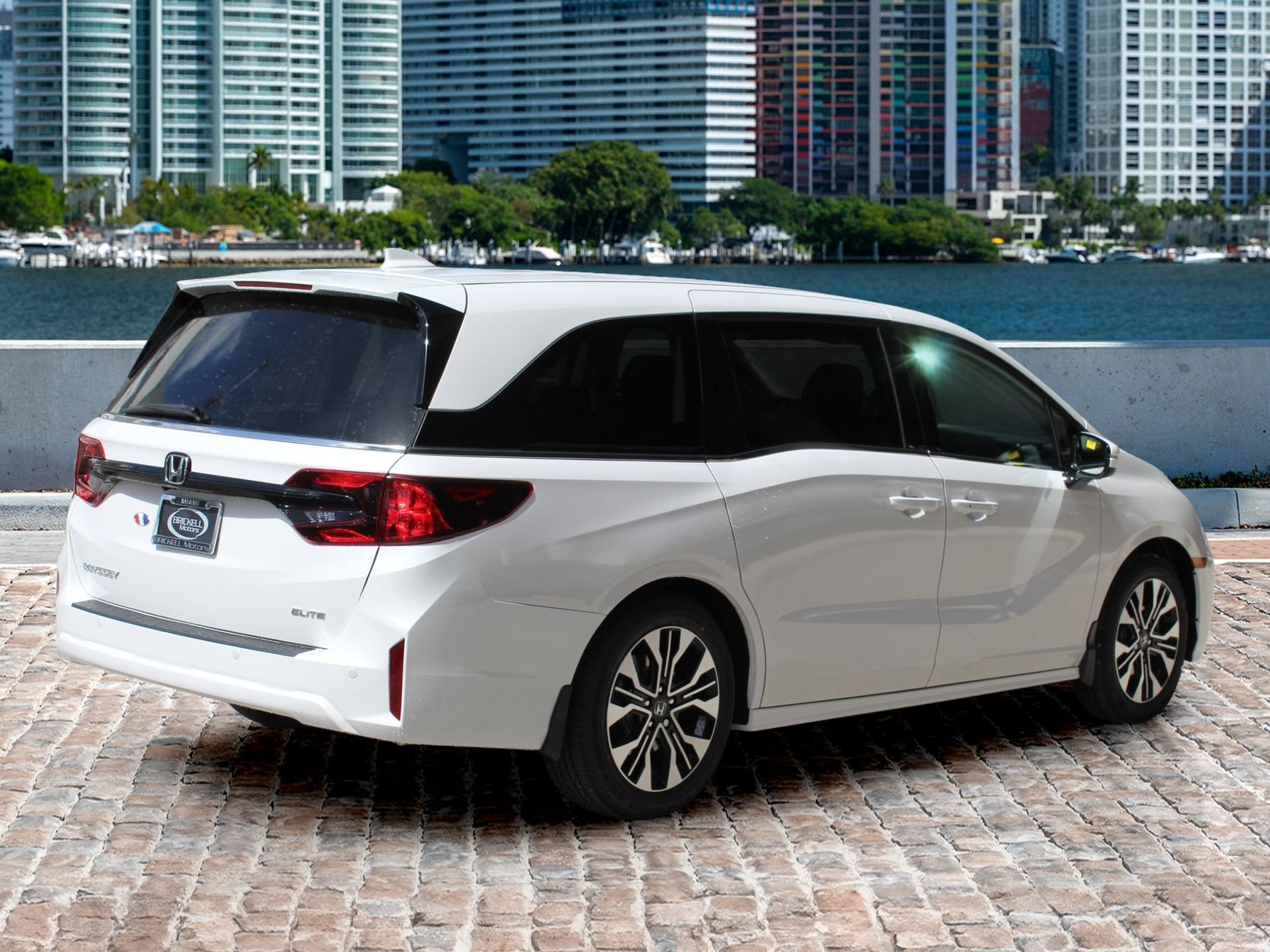New 2026 Honda Odyssey Elite image 5