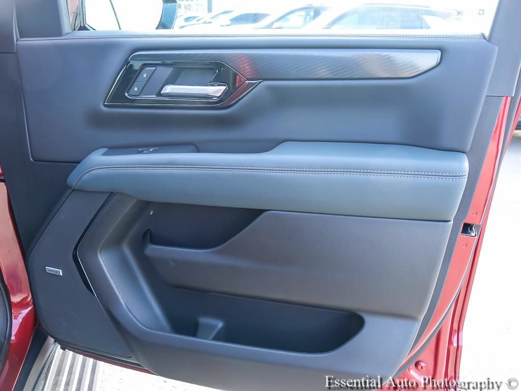 Used 2026 GMC Yukon AT4 AWD/4WD image 32