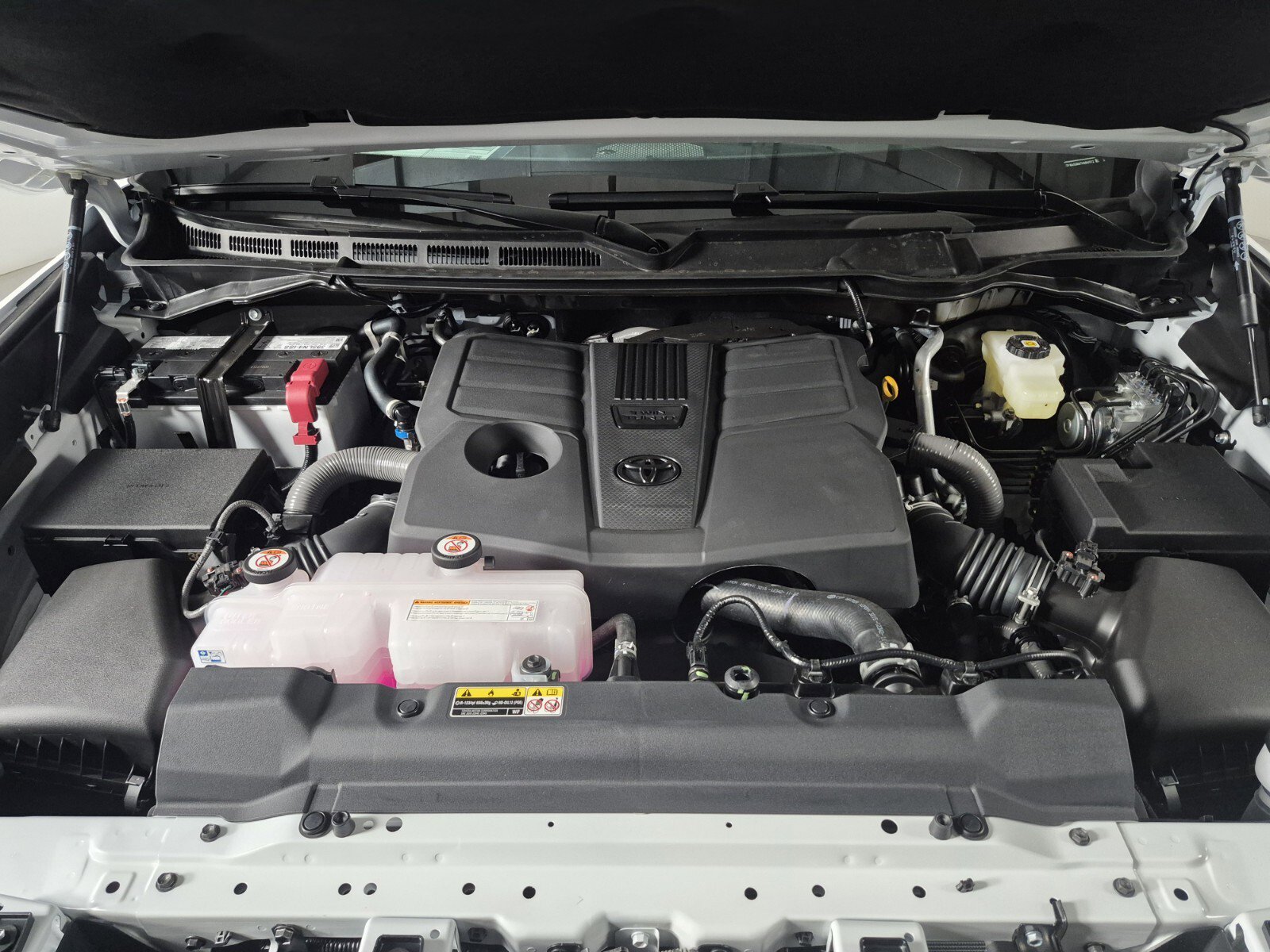 New 2026 Toyota Tundra Limited image 8