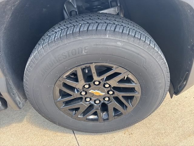 New 2024 Chevrolet Silverado EV W/T AWD/4WD image 38