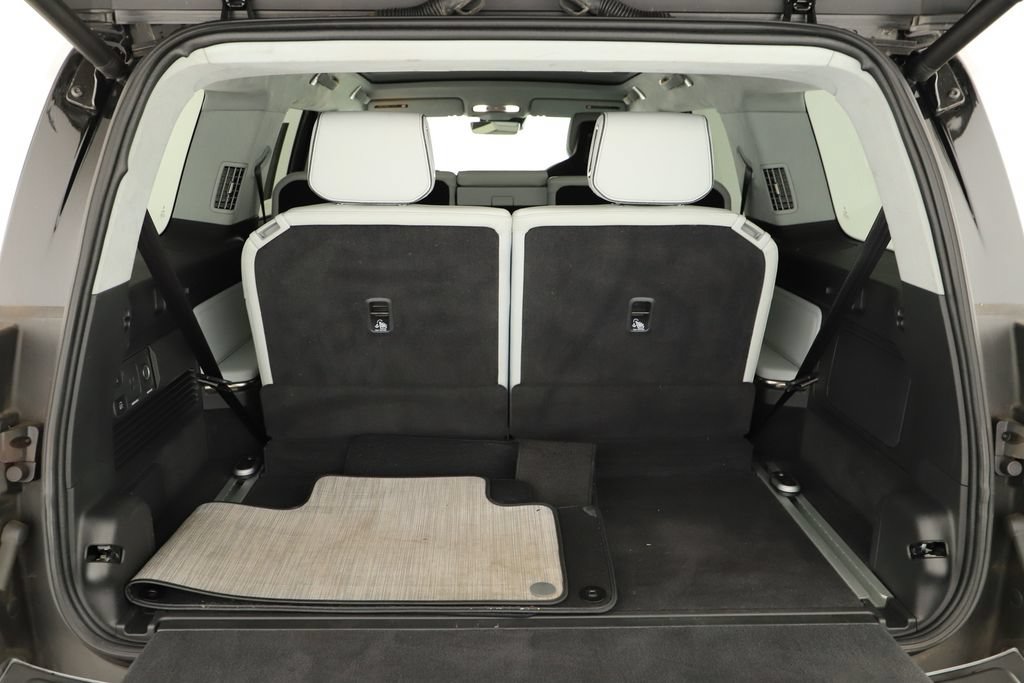 Used 2024 Rivian R1S Adventure AWD/4WD image 30