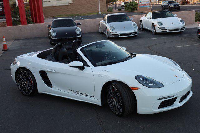 Used 2024 Porsche 718 Boxster S RWD image 11