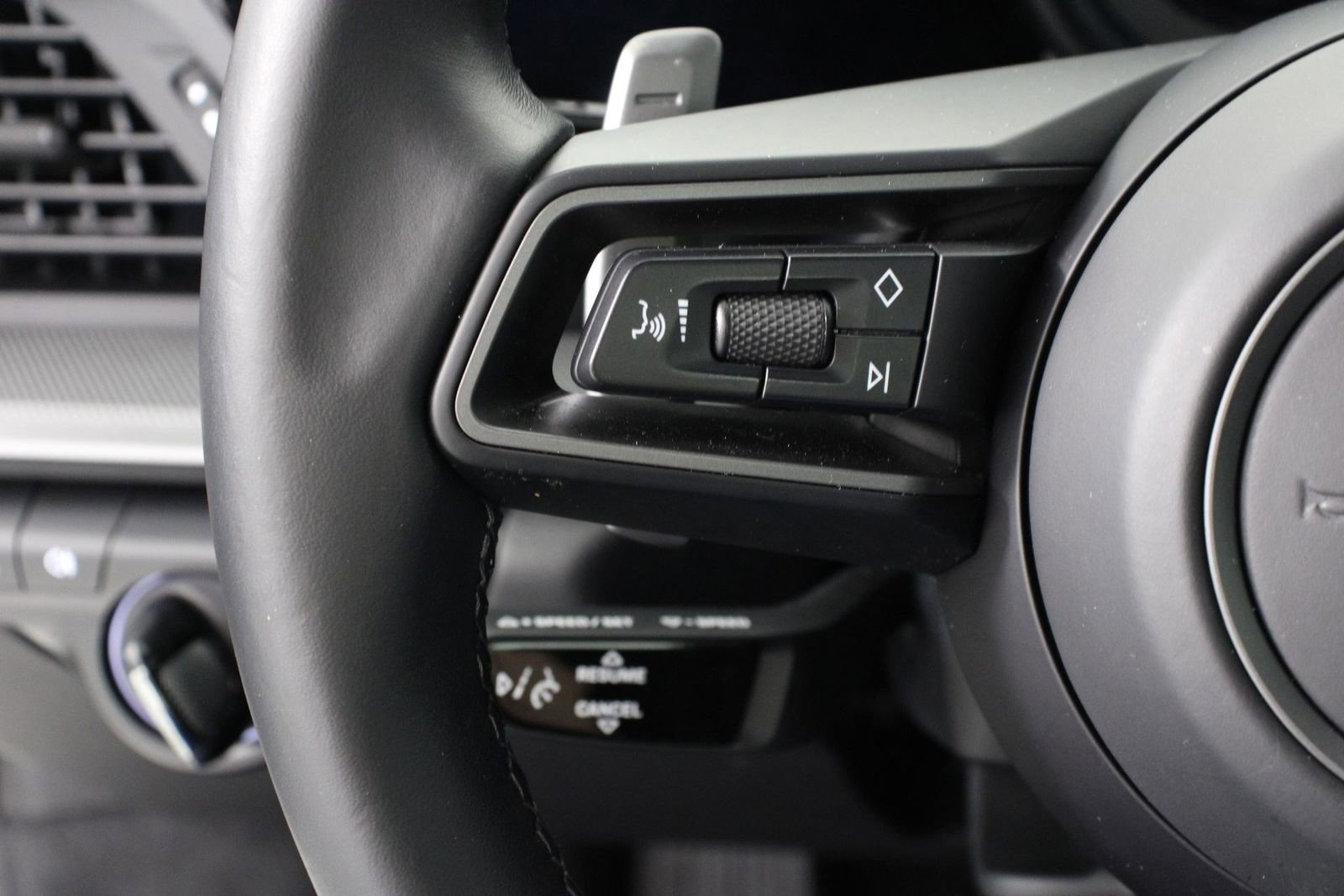 Certified 2024 Porsche 911 Targa 4S image 14