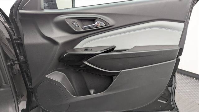 Used 2026 Chevrolet Trax LT FWD image 22