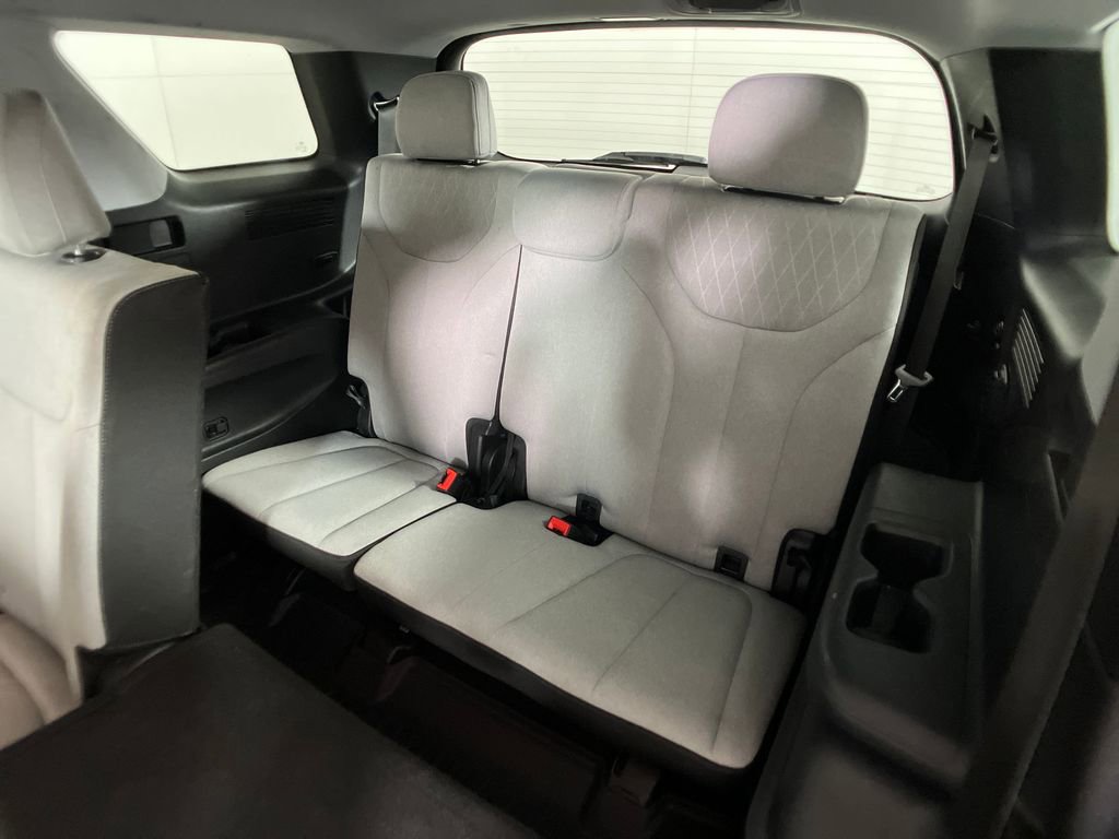 Used 2020 Hyundai Palisade SE image 31