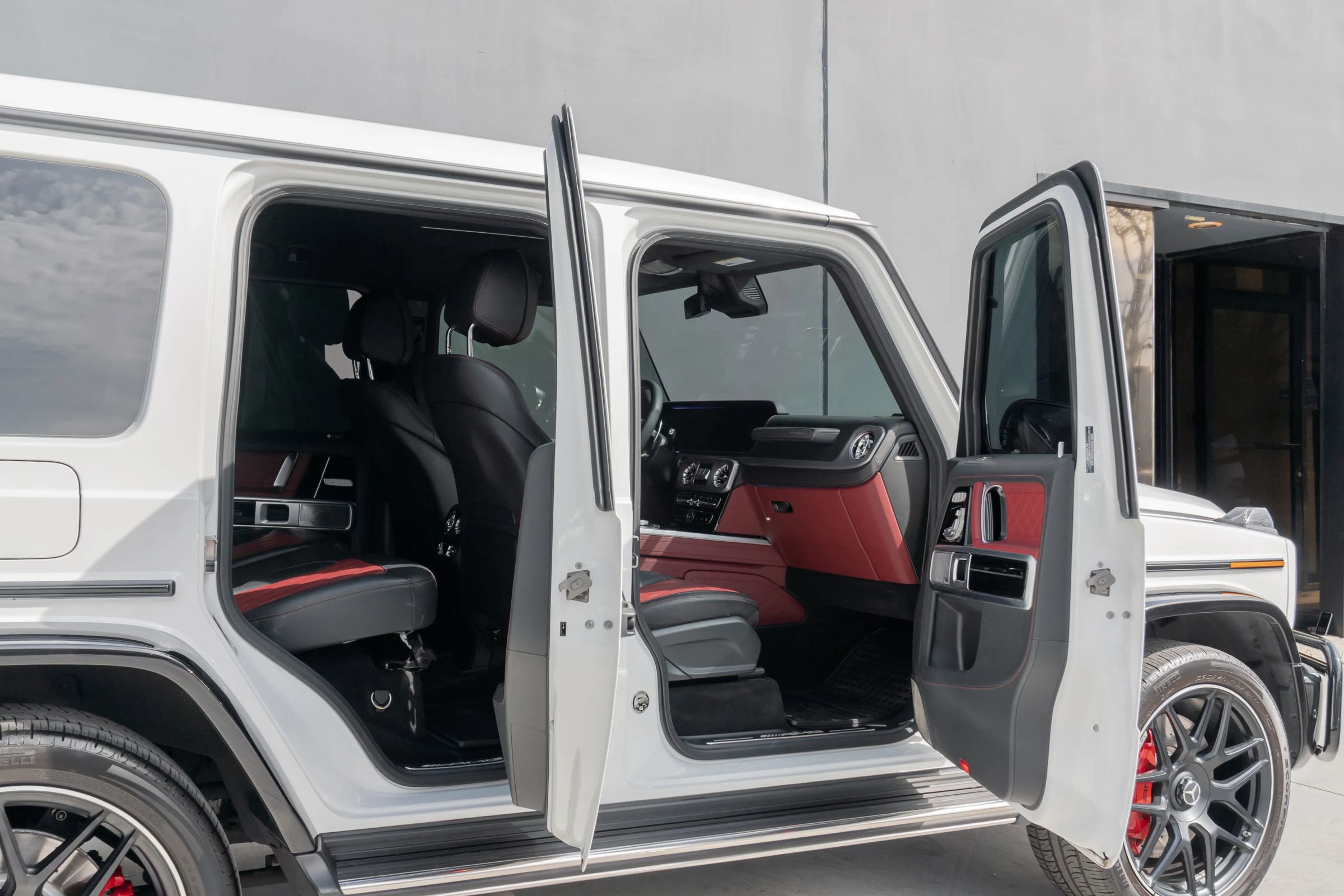 Used 2024 Mercedes-Benz G 63 AMG 4MATIC image 50